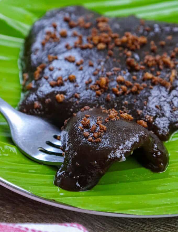 cutting kalamay hati with a fork.